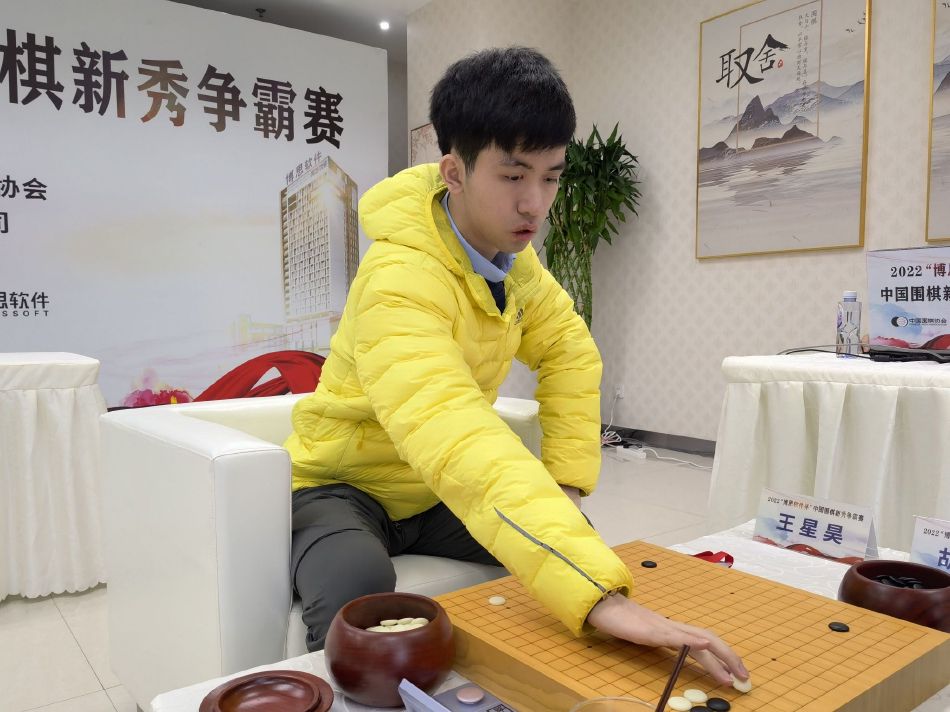 依托中国移动魔百和1.6亿用户规模优势及5G技术优势,中国移动5G FUN映厅将为广大用户提供更宽更广的观影渠道,为实现乡村振兴和满足人民美好生活贡献力量,同时以5G+赋能电影行业数智化转型升级,为中国电影产业发展创造新机遇